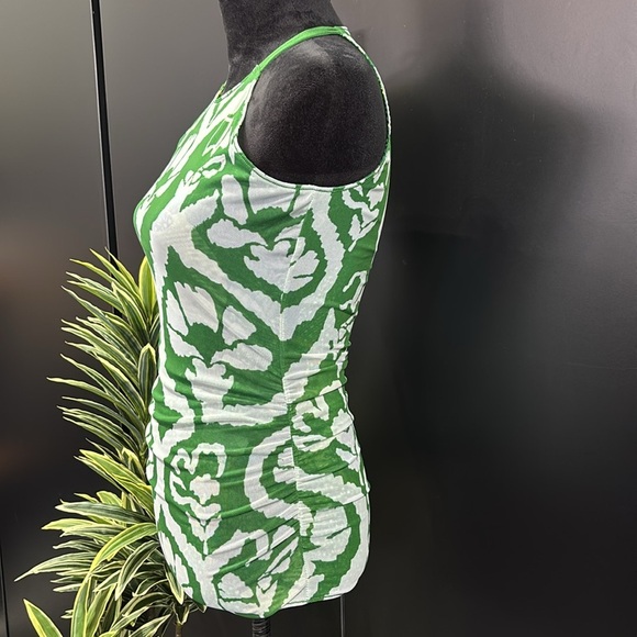 WHBM Reversible Semi Sheer,ruched,keyhole back,stretch,patterned floral Halter - Picture 8 of 12